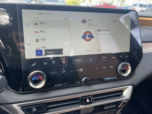 Used 2025 Lexus RX 350 Premium image 13