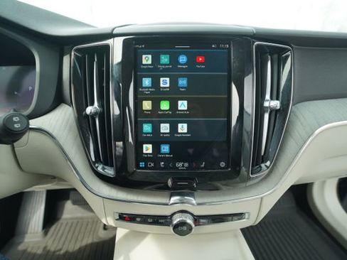 Used 2024 Volvo XC60 B5 Plus w/ Protection Package Premier image 30