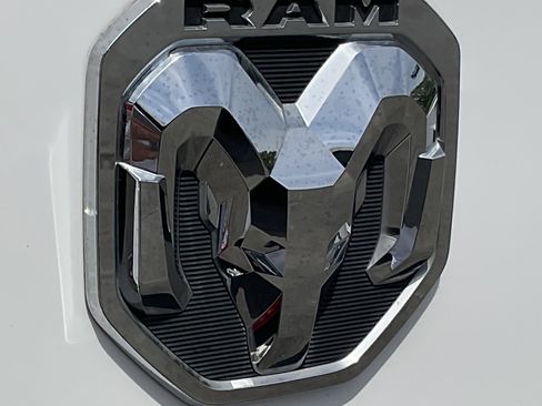 Used 2023 RAM ProMaster 2500 FWD image 6