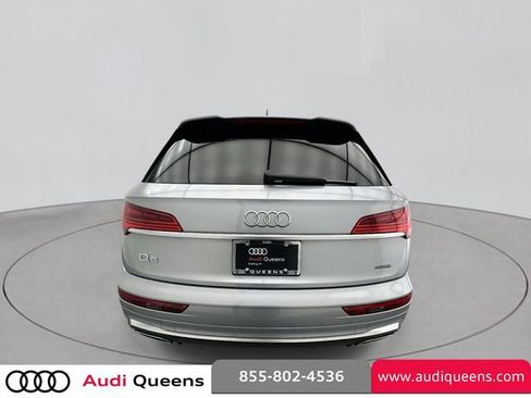 Certified 2022 Audi Q5 2.0T Premium w/ Convenience Package image 3