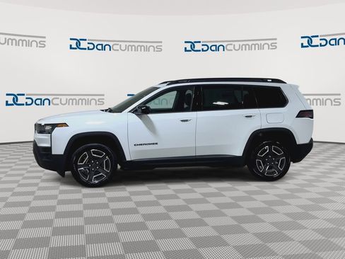 New 2026 Jeep Cherokee Laredo AWD/4WD image 6