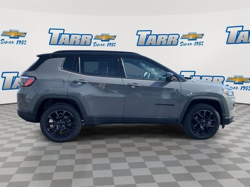 Used 2023 Jeep Compass Altitude w/ Sun and Sound Group image 9