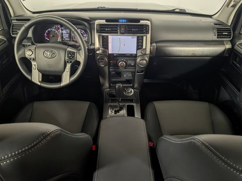 Used 2021 Toyota 4Runner SR5 Premium w/ Moonroof Package AWD/4WD image 14