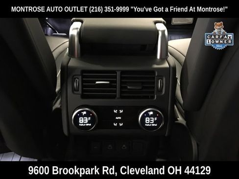Used 2024 Land Rover Discovery Dynamic SE AWD/4WD image 29