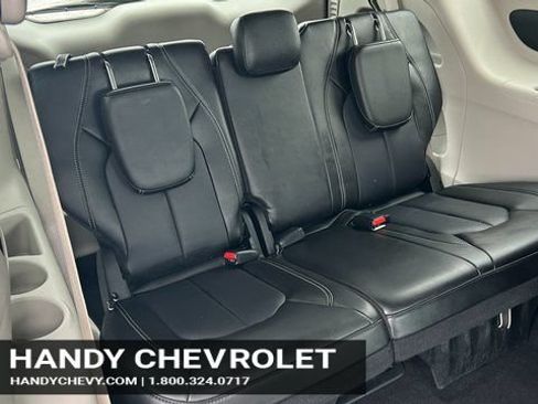 Used 2024 Chrysler Pacifica Touring-L FWD image 61
