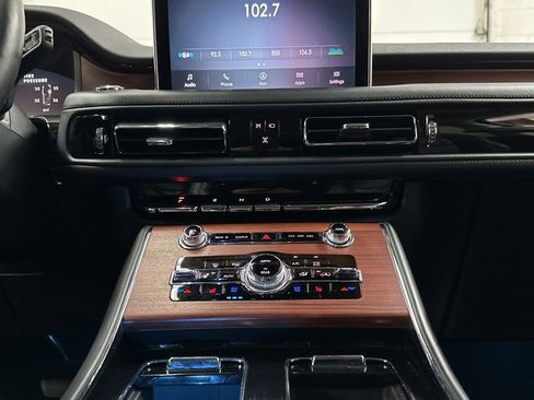 Used 2023 Lincoln Aviator Reserve w/ Equipment Group 201A image 24