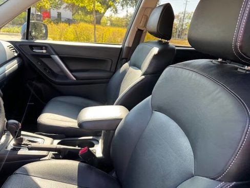 Used 2016 Subaru Forester 2.0XT Touring w/ Eyesight & Navigation System image 39