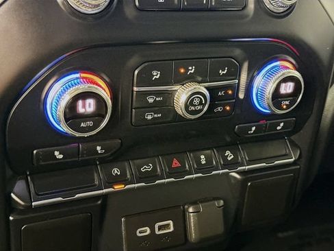 Used 2020 GMC Sierra 1500 SLE w/ SLE Value Package AWD/4WD image 15