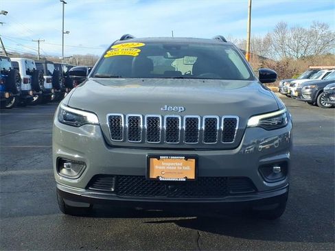 Certified 2022 Jeep Cherokee Latitude Lux w/ Sun & Sound Group image 8