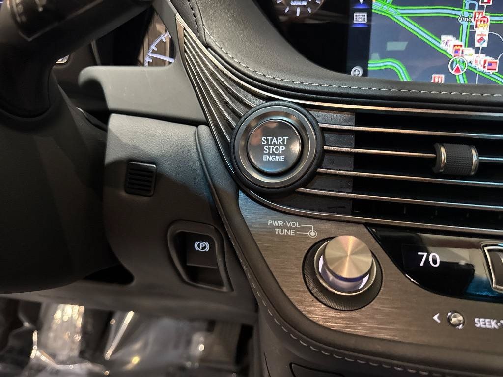 Used 2018 Lexus LS 500 w/ Accessory Package (Z1) RWD image 47
