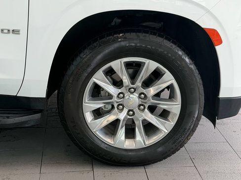 Used 2021 Chevrolet Tahoe Premier w/ Premium Package RWD image 9