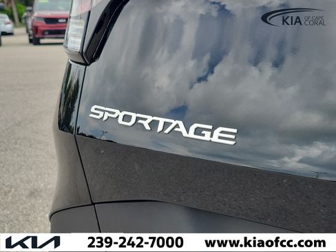 Certified 2024 Kia Sportage EX FWD image 10