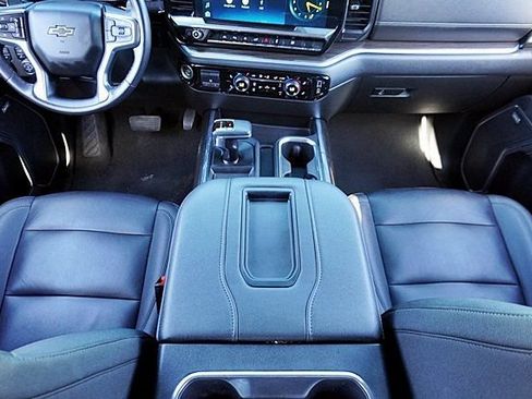 Used 2022 Chevrolet Silverado 1500 RST w/ Convenience Package II AWD/4WD image 23