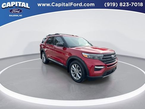 Certified 2022 Ford Explorer XLT w/ Equipment Group 202A image 2