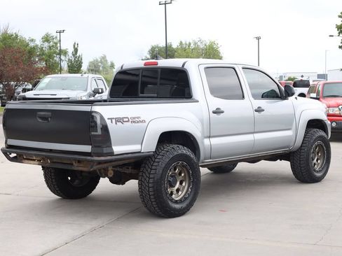 Used 2015 Toyota Tacoma 4x4 Double Cab w/ TRD Off-Road Package image 6