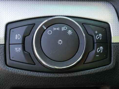 Used 2014 Ford Explorer XLT w/ Equipment Group 202A AWD/4WD image 17