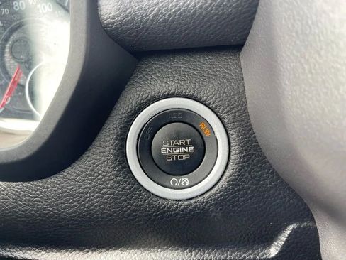 Used 2023 RAM 1500 Laramie AWD/4WD image 30