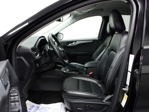 Used 2025 Ford Escape Platinum image 12