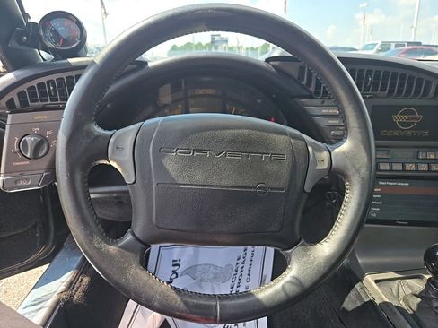 Used 1990 Chevrolet Corvette Coupe image 13