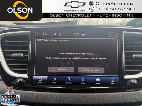 Used 2024 Chrysler Pacifica Touring-L image 21