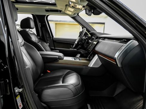 Used 2023 Land Rover Range Rover Autobiography image 36