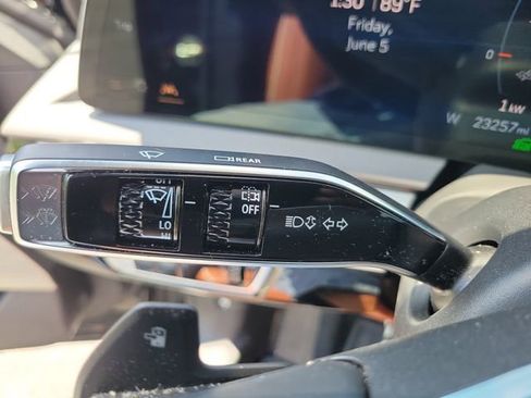 Certified 2025 Cadillac Optiq Luxury 2 AWD/4WD image 16
