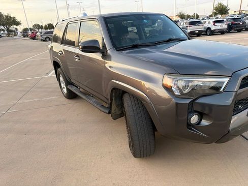 Used 2016 Toyota 4Runner SR5 RWD image 1