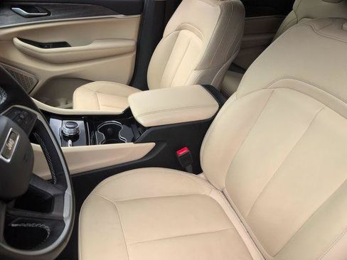 Certified 2021 Jeep Grand Cherokee L Limited AWD/4WD image 16