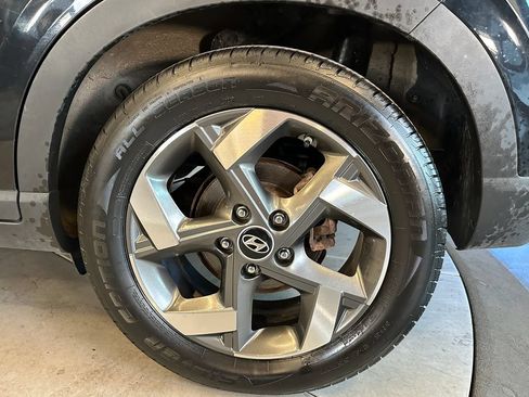 Used 2021 Hyundai Venue SEL w/ Cargo Package FWD image 25