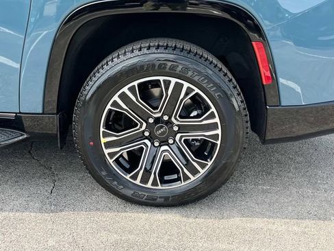 New 2026 Jeep Grand Wagoneer L 4WD image 42