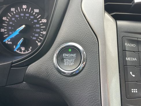 Used 2020 Ford Fusion S image 21