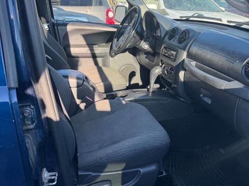 Used 2004 Jeep Liberty Sport w/ PWR Convenience Group image 5