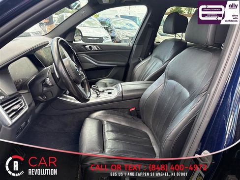 Used 2021 BMW X5 M50i w/ Premium Package AWD/4WD image 11