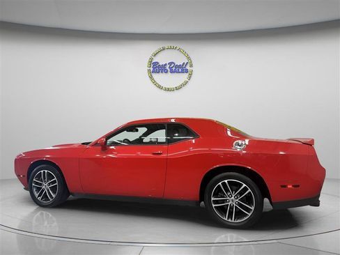 Used 2019 Dodge Challenger SXT w/ Cold Weather Group AWD/4WD image 2