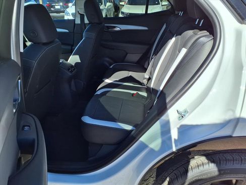 Used 2025 Buick Envision Sport Touring image 18