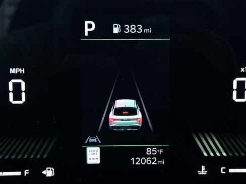 Certified 2025 Kia K4 FWD image 33