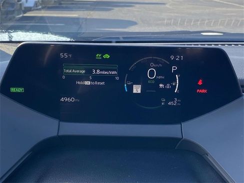 Used 2025 Toyota Prius Plug-In Hybrid image 24