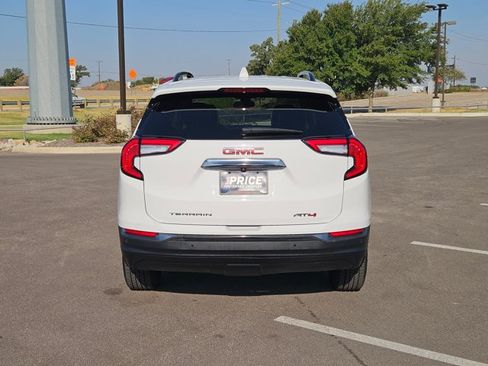Used 2024 GMC Terrain AT4 w/ Tech Package AWD/4WD image 7