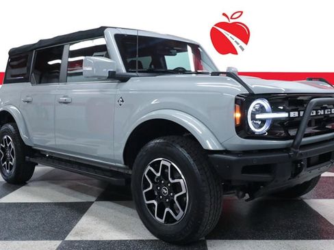 Used 2022 Ford Bronco Outer Banks AWD/4WD image 1