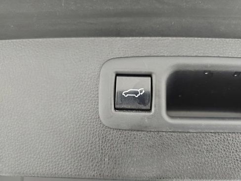 Used 2020 Toyota Highlander Limited AWD/4WD image 35