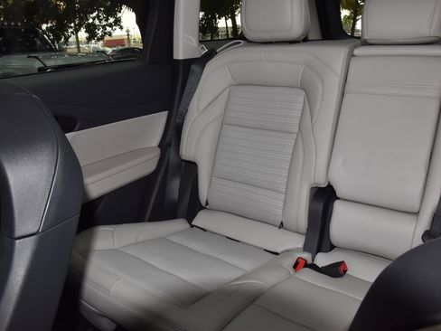 New 2026 Lincoln Nautilus Reserve image 19