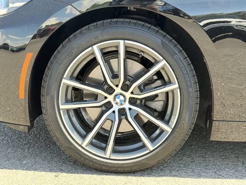 Used 2024 BMW 230i Coupe w/ Convenience Package RWD image 10