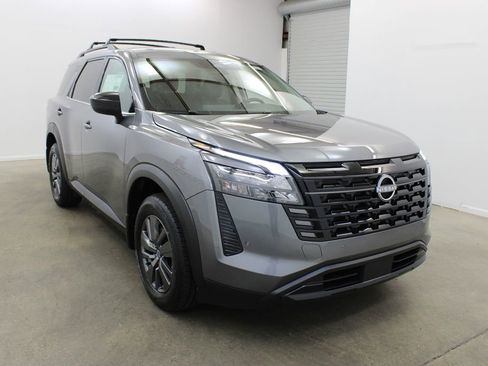 New 2026 Nissan Pathfinder SV FWD image 6