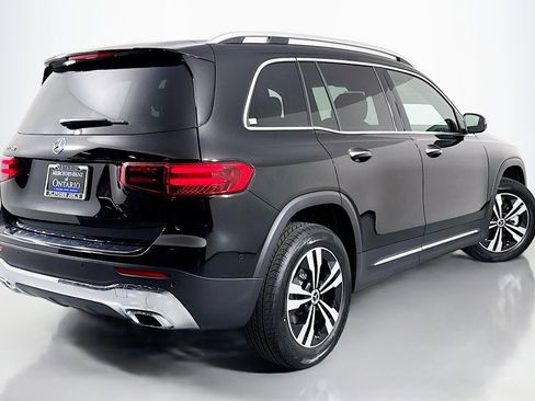 New 2025 Mercedes-Benz GLB 250 image 11