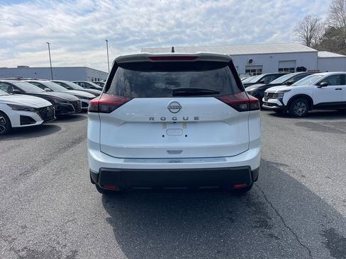 New 2026 Nissan Rogue SV w/ Cold Weather Package image 5