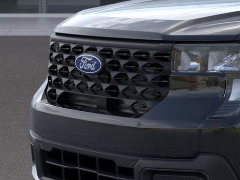 New 2025 Ford Maverick XLT w/ XLT Luxury Package FWD image 19