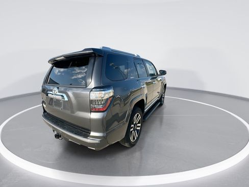 Used 2022 Toyota 4Runner Limited AWD/4WD image 8