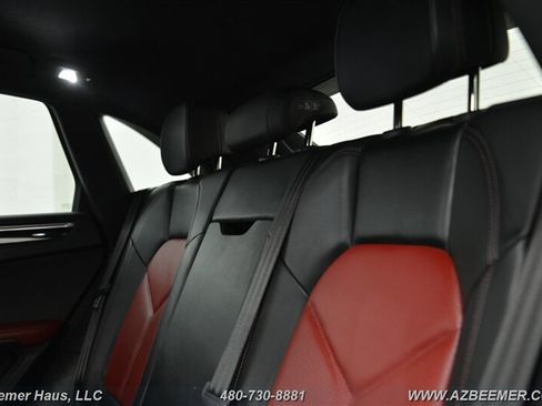 Used 2022 Porsche Macan image 24