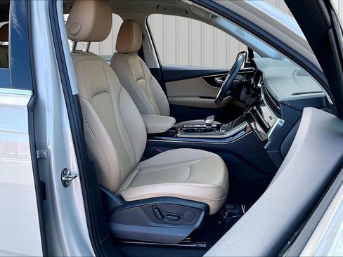 Used 2023 Audi Q7 3.0T Premium Plus w/ Premium Plus Package AWD/4WD image 27