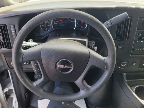 Used 2017 GMC Savana 2500 RWD image 20